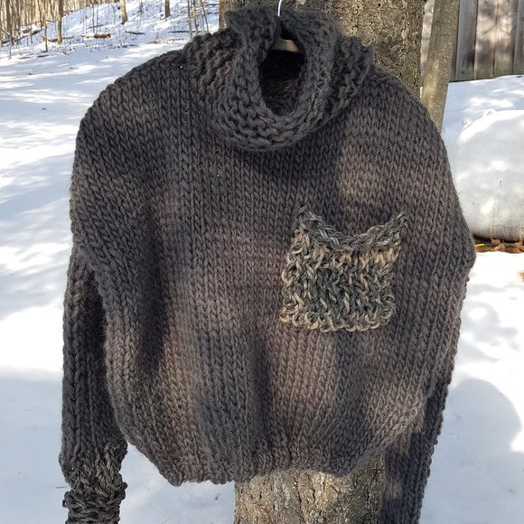 Wool winter set, Army Green , sweater and matching hat, hand knitted, 100% wool - Picture 4 of 14